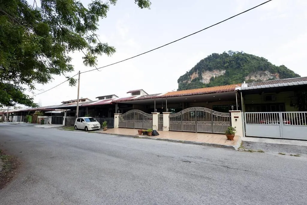 Homie4U - Ipoh Garden East 8 Pax Villa Holiday home